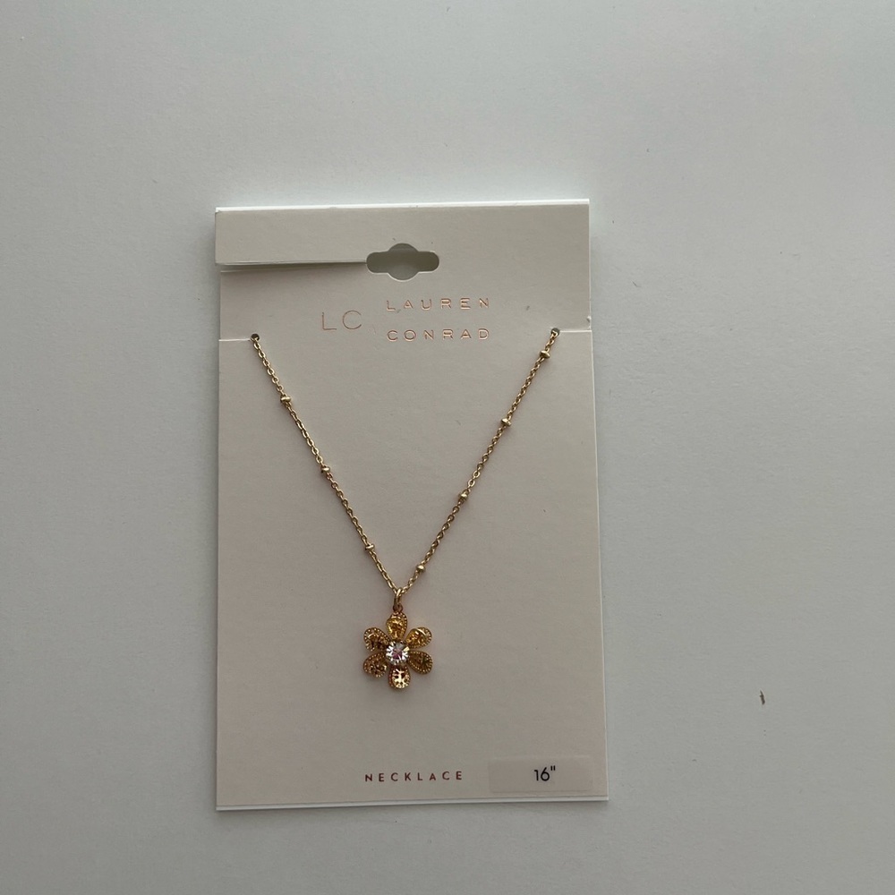 🌸LC Lauren Conrad Flower Necklace
